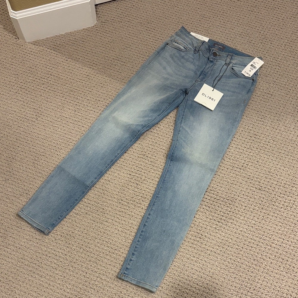 DL1961 Women's Light Blue Slim Jeans